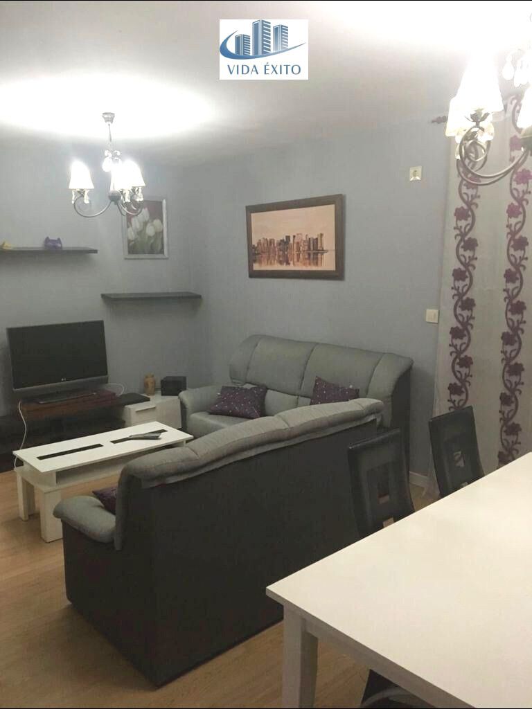 Living room of Flat to share in  Jaén Capital  with Air Conditioner and Balcony