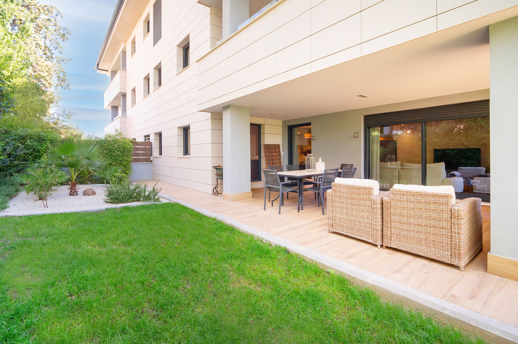 Terrassa de Apartament en venda en Las Rozas de Madrid amb Aire condicionat, Calefacció i Jardí privat