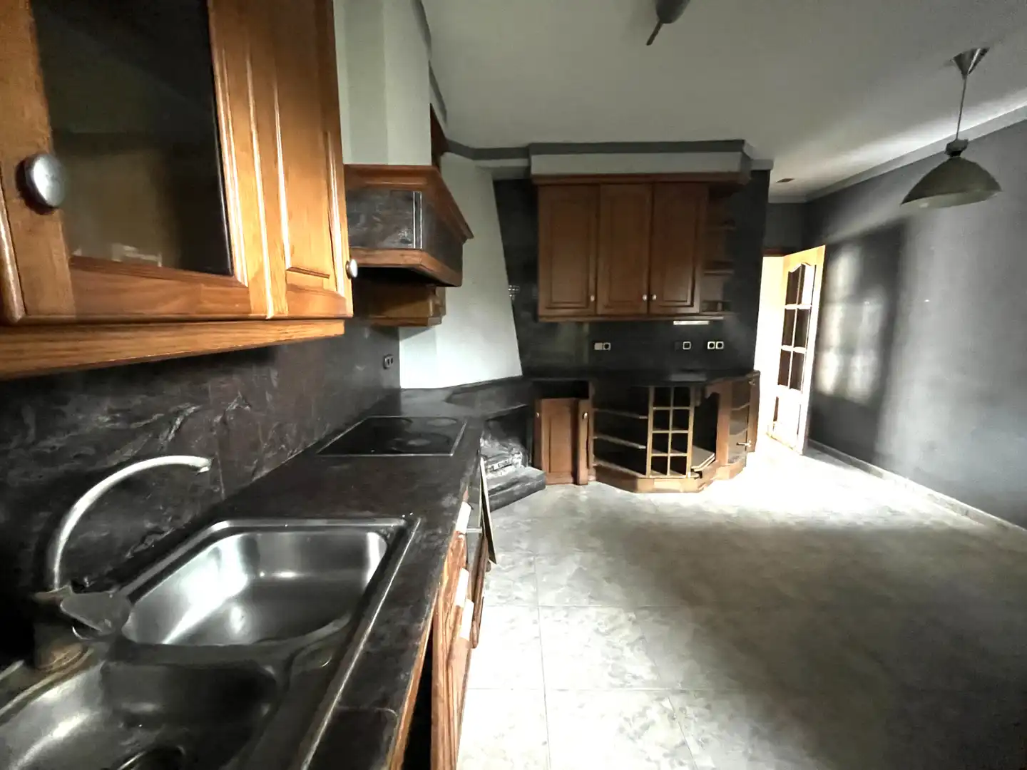 Cocina de Piso en venta en Girona con Calefacción, Terraza y Balcón