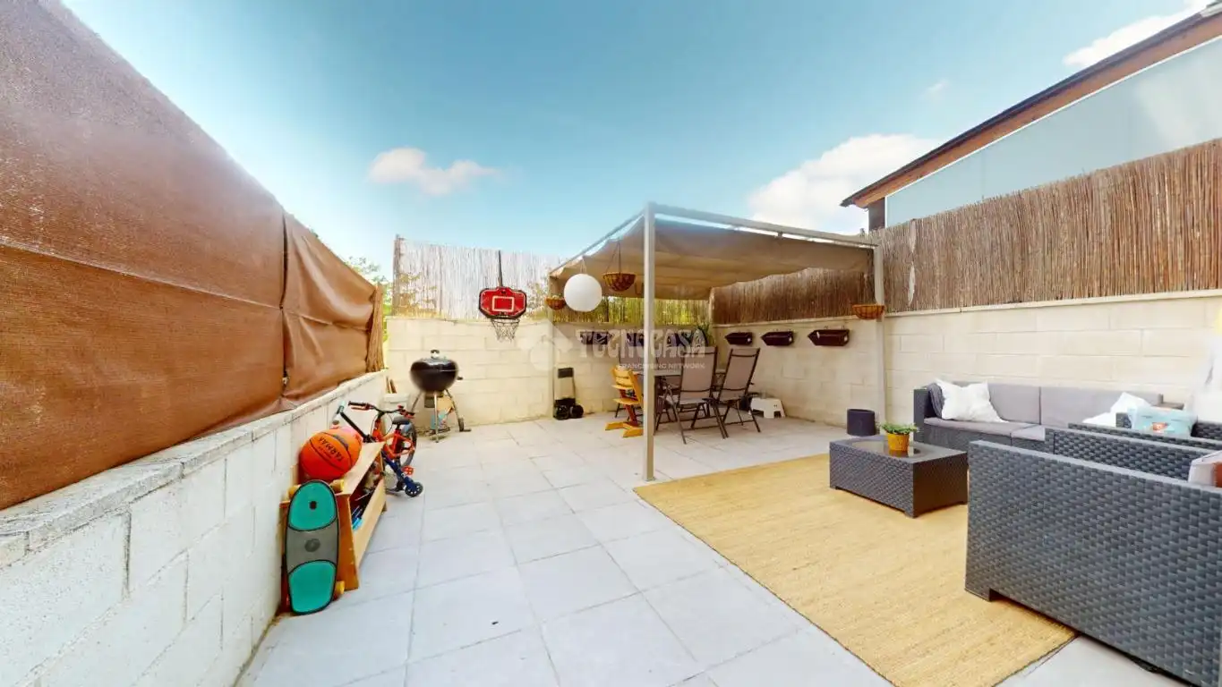 Casa bifamiliare con piscina in vendita a El Casar, imagen 3