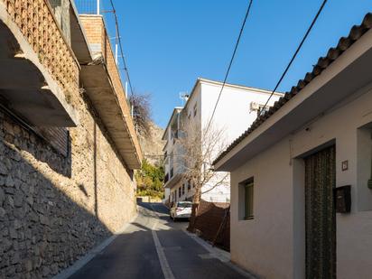 Vista exterior de Pis en venda en Güejar Sierra amb Terrassa i Balcó