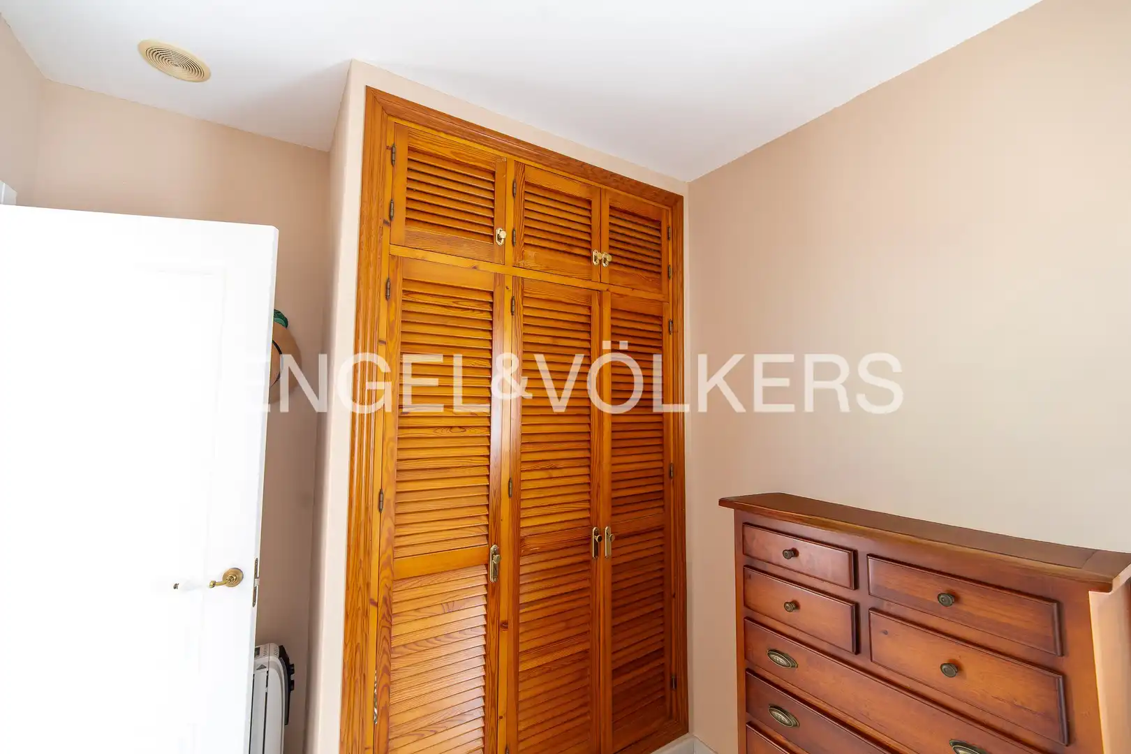 Bedroom of Country homes for sale in San Fernando  with Heating, Private garden and Swimming Pool
