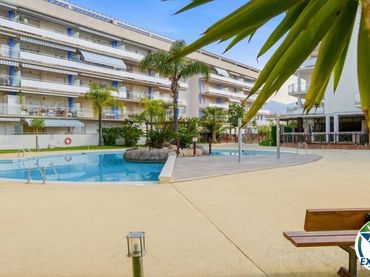 Apartament amb piscina en venda a Avenida PORT CANIGÃ“ 15 4 15