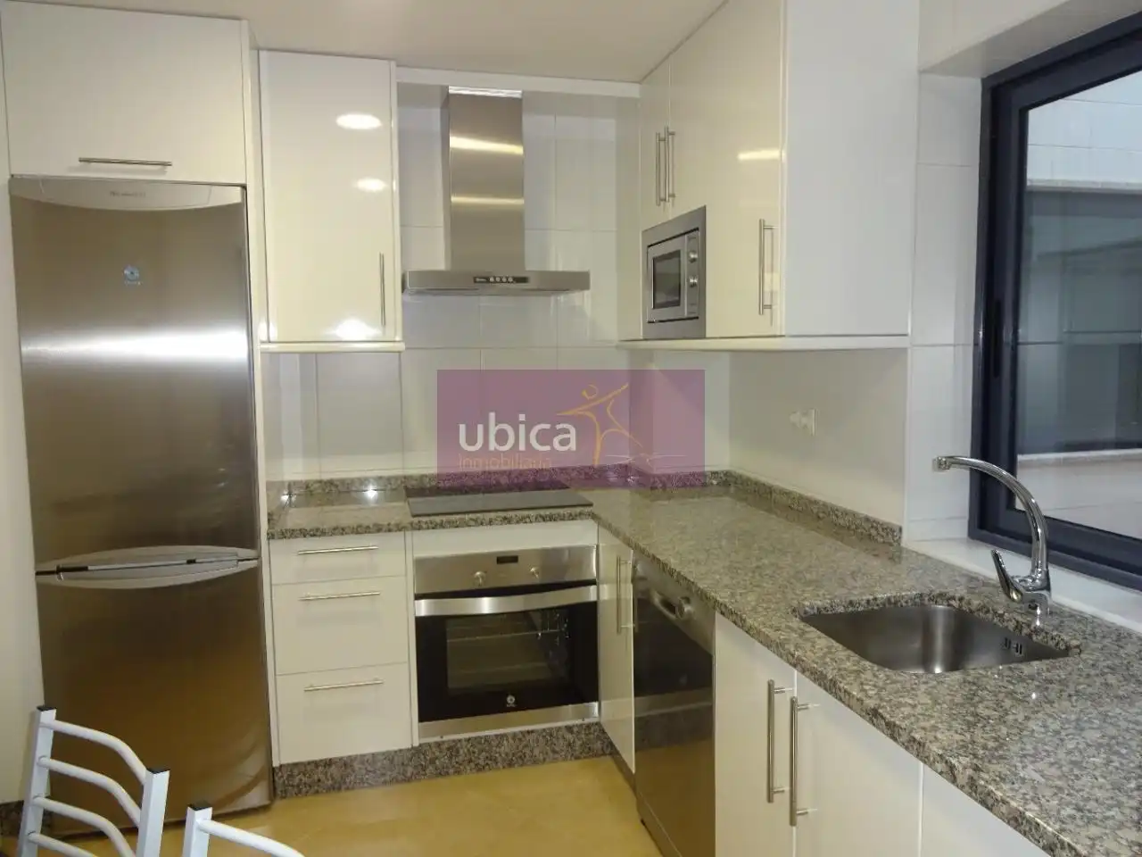 Cocina de Piso de alquiler en O Porriño   con Calefacción, Trastero y Amueblado