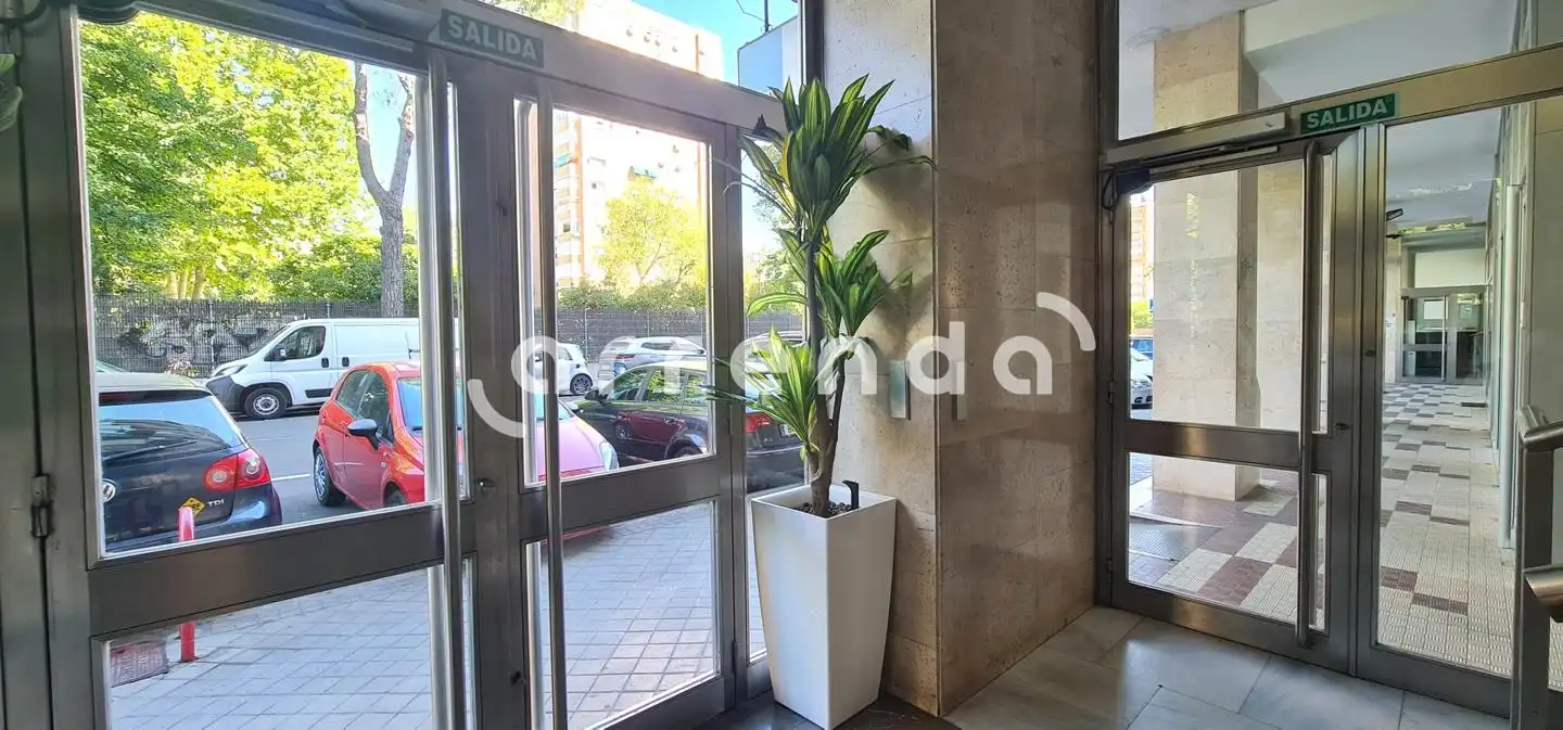 Wohnung zur Miete in Madrid mit Terrasse und Gemeinschaftspool