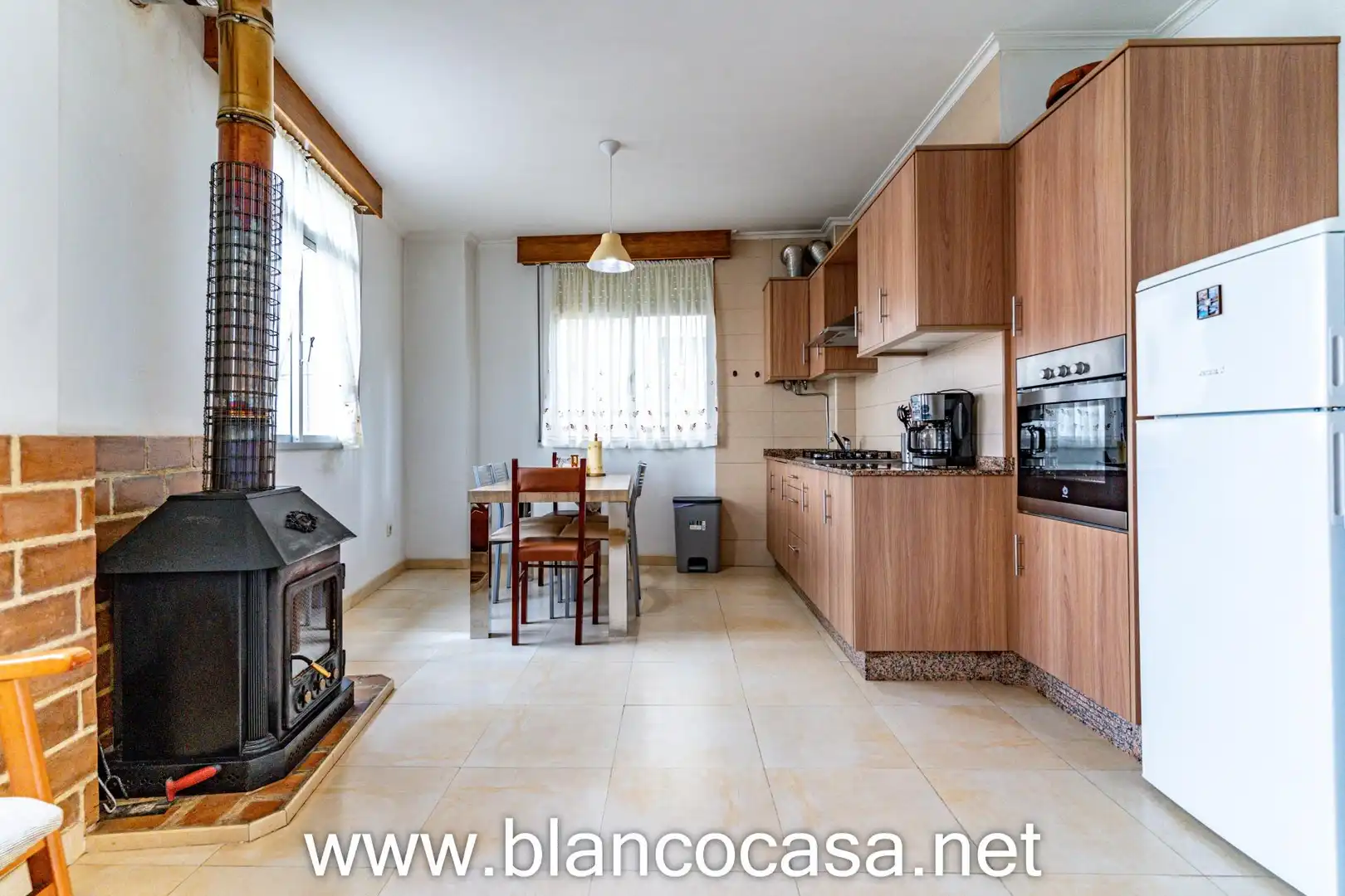 Cocina de Casa o chalet en venta en Malpica de Bergantiños con Calefacción, Trastero y Amueblado