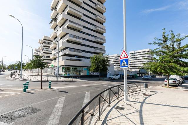 Local comercial en Venta en Avenida Avenida de Federico García Lorca en Avda. Federico Garcia Lorca - Nueva Estación Autobuses