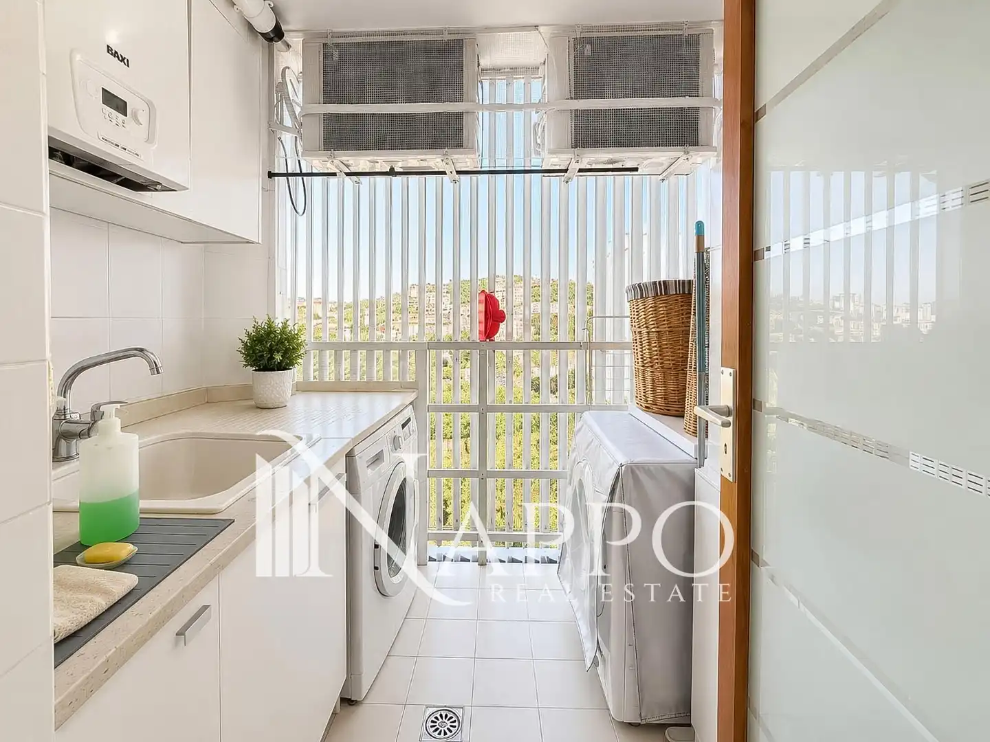 Balcony of Flat for rent in  Palma de Mallorca  with Air Conditioner, Heating and Terrace