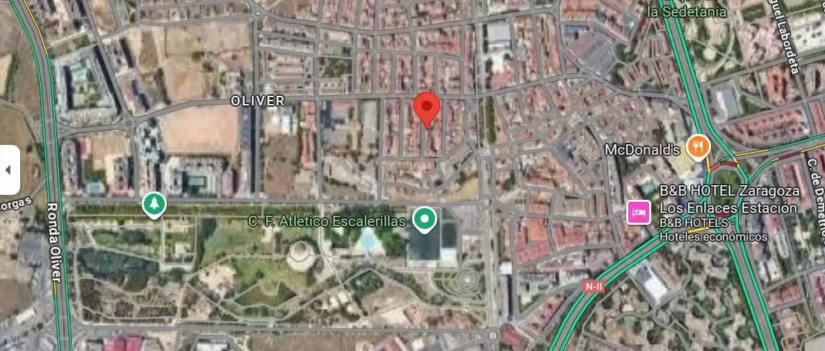 Außenansicht von Residential zum Verkauf in Zaragoza