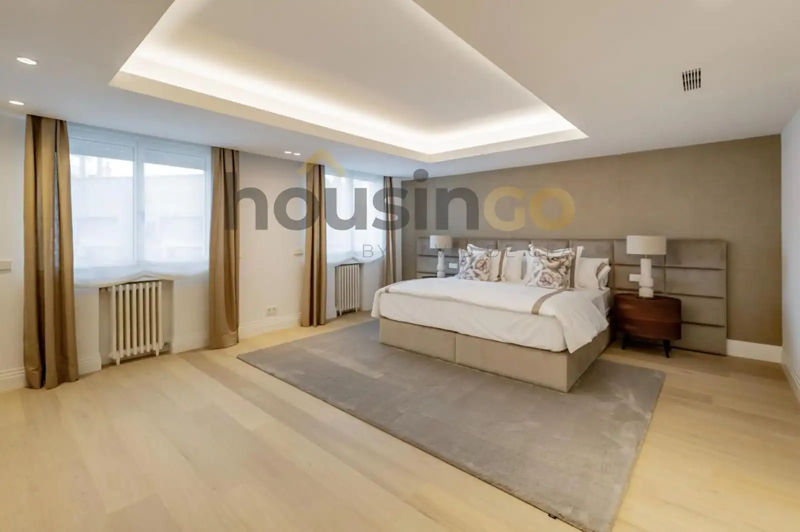 Bedroom of Flat for sale in Madrid  with Air Conditioner, Heating and Terrace