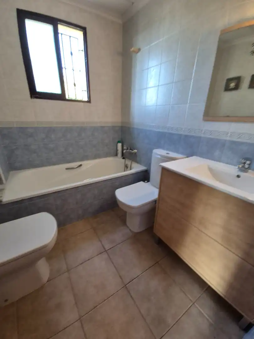 Casa a schiera con terrazza in affitto a Perleta - Maitino, imagen 8