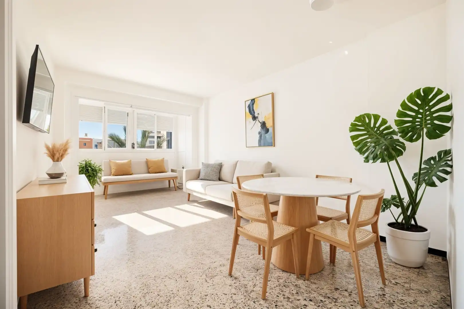 Living room of Flat for sale in  Palma de Mallorca  with Furnished
