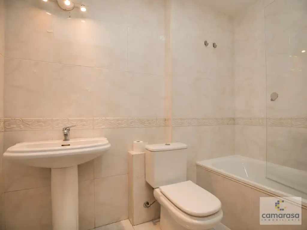 Flat for rent in Paseo Dos De Mayo, 2, Centro