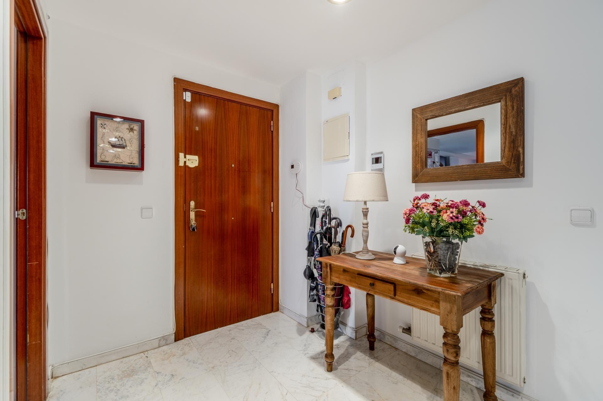 Duplex for sale in Girona Capital  with Air Conditioner, Heating and Terrace