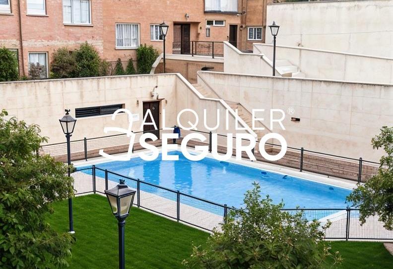 Foto 1 de Pis de lloguer a De Alejandro Casona, Polígono Industrial Norte, Madrid