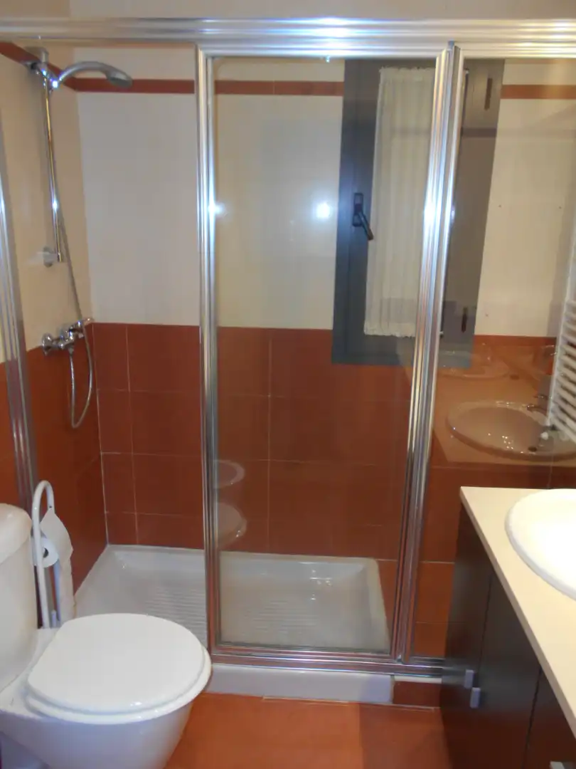 Bathroom of Apartments for sale in Ciudad Real  with Air Conditioner, Heating and Parquet flooring