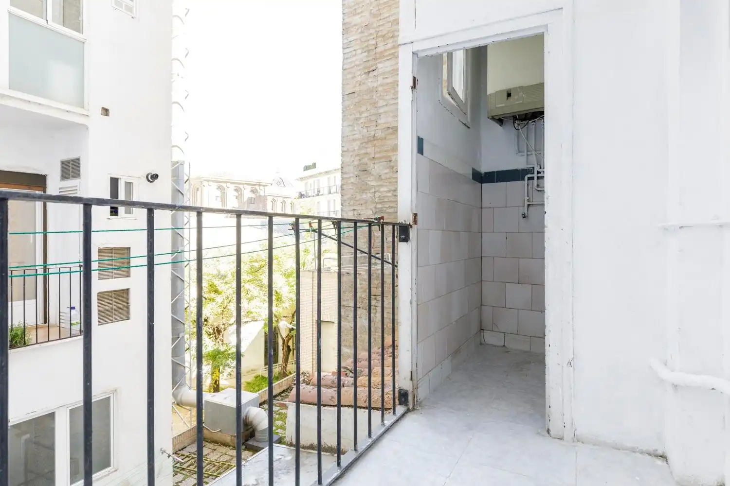 Terraza de Piso en venta en Zaragoza con Calefacción, Trastero y Balcón