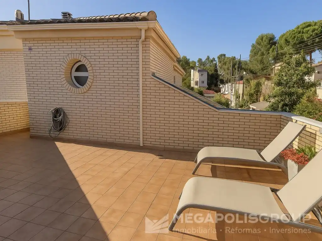 Terraza de Casa o chalet en venta en Sant Vicenç Dels Horts con Jardín privado, Terraza y Piscina