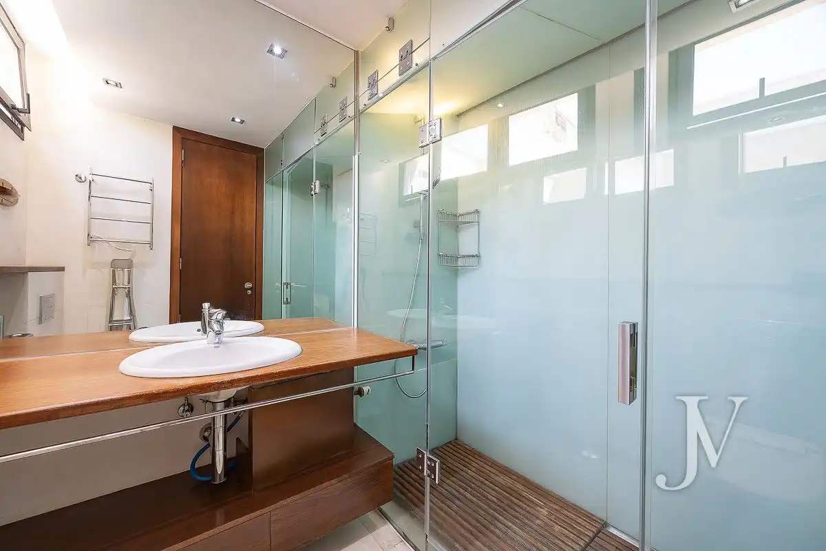 Baño de Casa o chalet en venta en Madrid con Aire acondicionado, Calefacción y Jardín privado