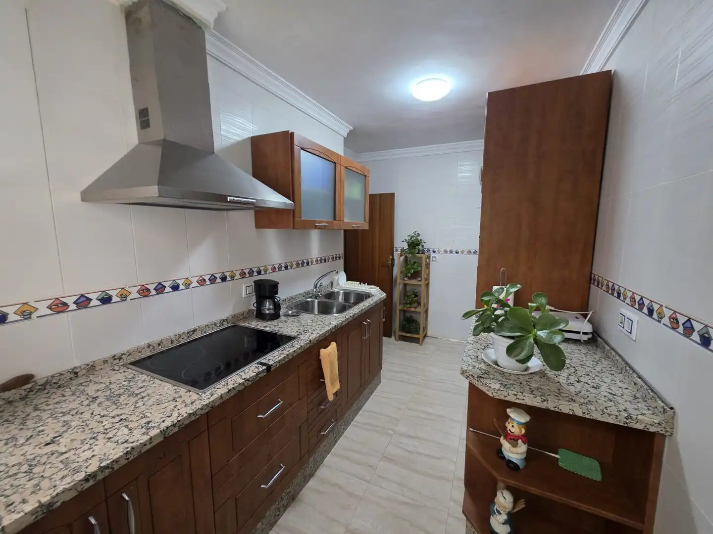 Cocina de Piso en venta en Lora del Río con Terraza y Trastero