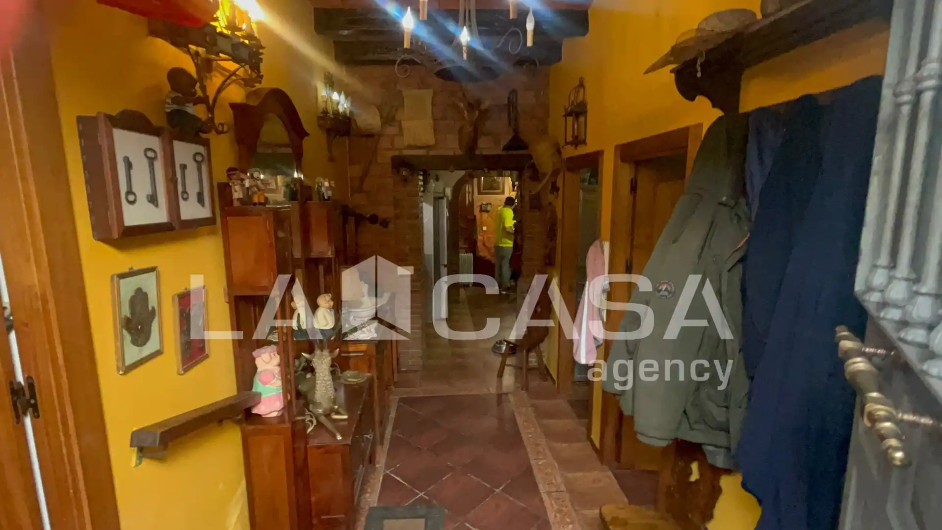 Casa adosada en venda en Algeciras amb Terrassa i Balcó