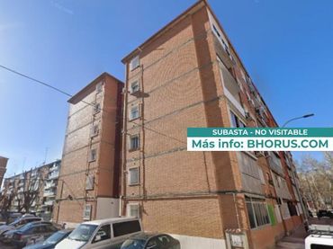 Piso con ascensor en venta en Doncel 3