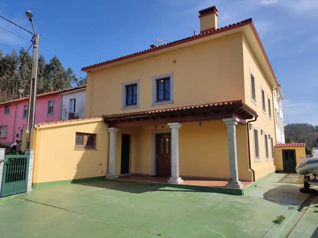 Detached house for sale in Cedeira, imagen 4