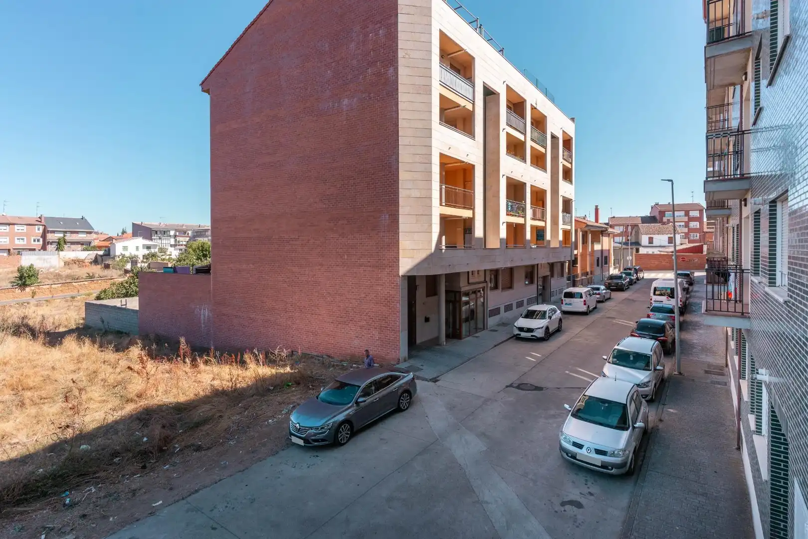 Außenansicht von Wohnung zum Verkauf in Valencia de Don Juan mit Heizung