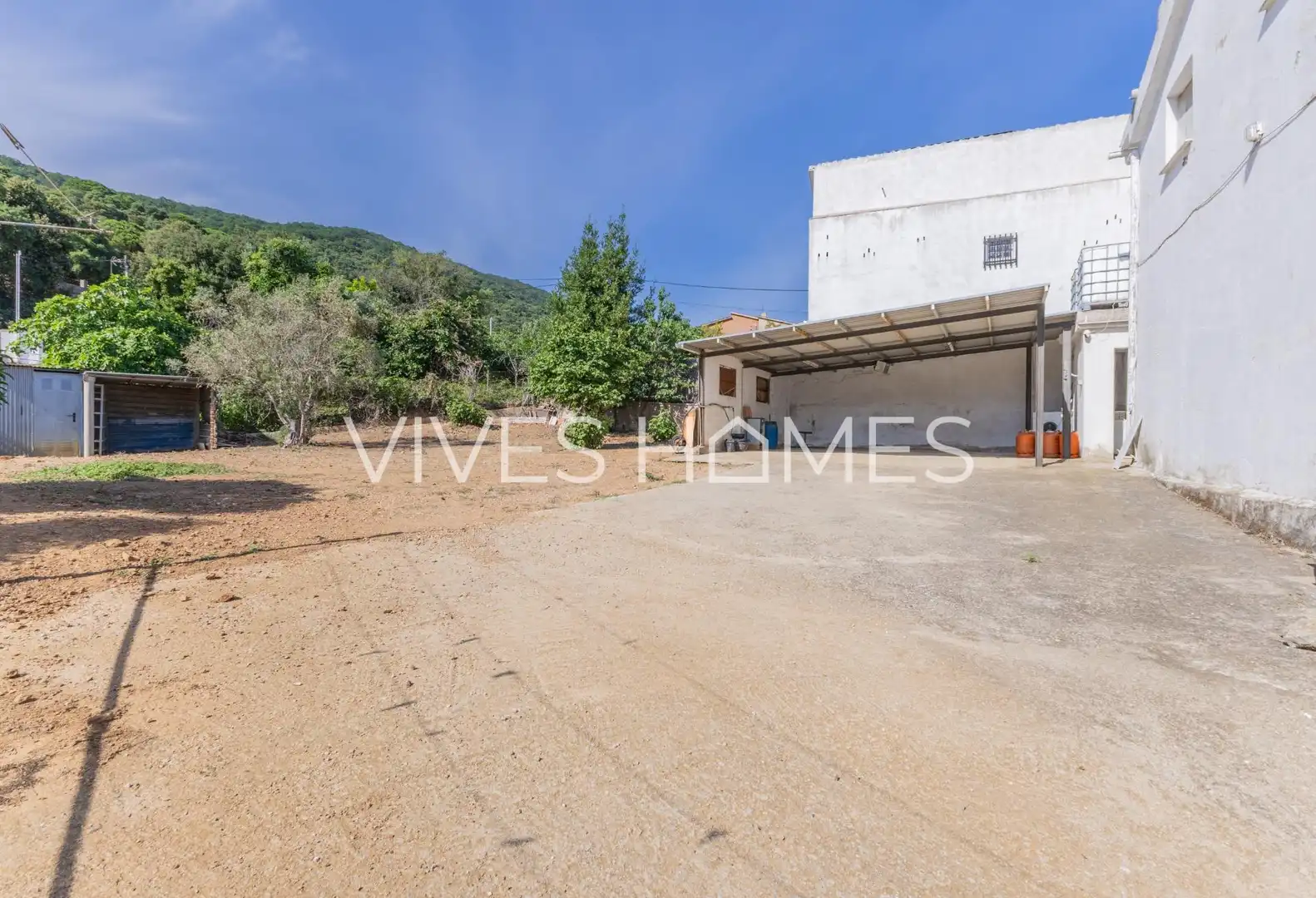 Vista exterior de Casa o xalet en venda en Sant Iscle de Vallalta amb Calefacció, Jardí privat i Terrassa