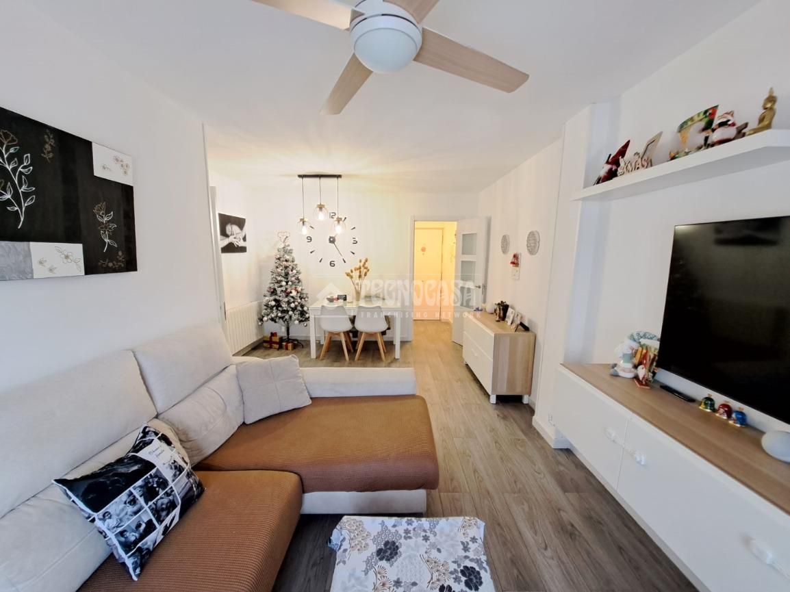 Living room of Flat for sale in Parla  with Air Conditioner, Heating and Terrace