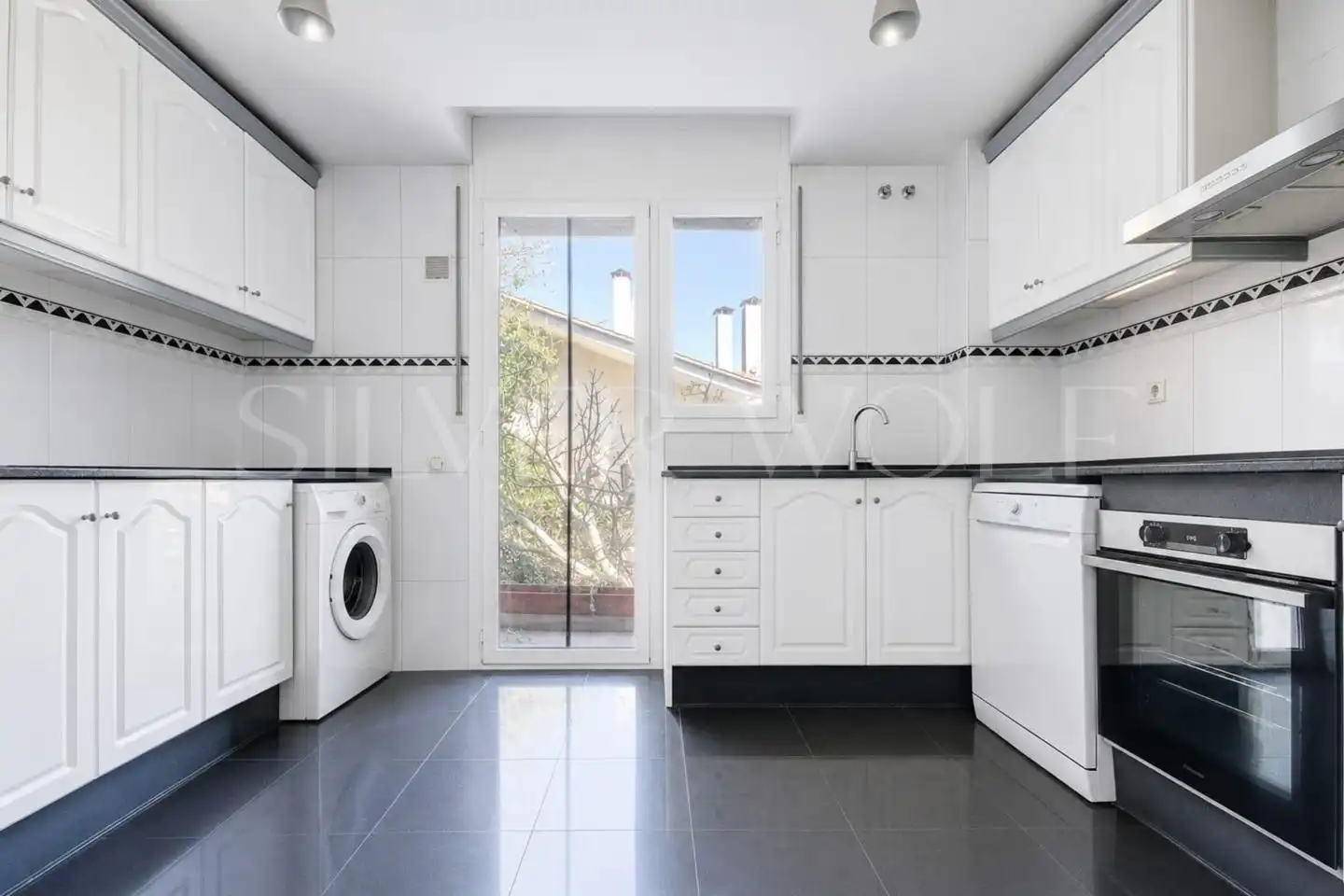 Cuina de Casa o xalet en venda en Òrrius amb Aire condicionat, Calefacció i Jardí privat