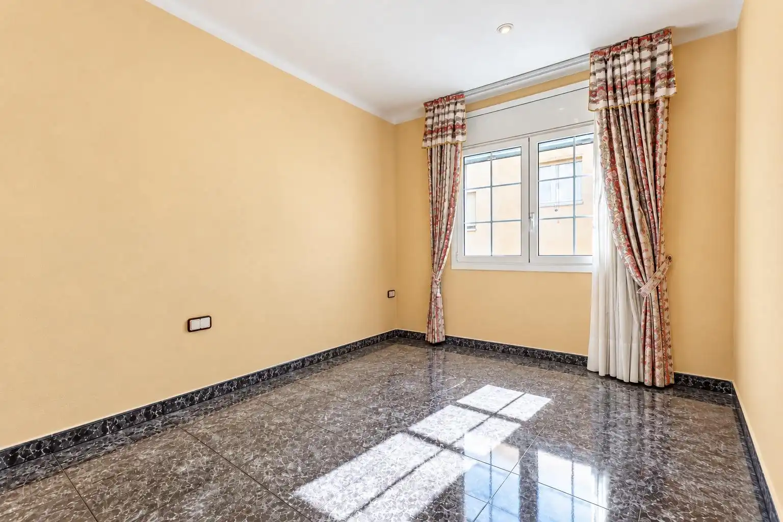 Habitación de Piso en venta en Vilanova del Camí con Calefacción, Trastero y Balcón