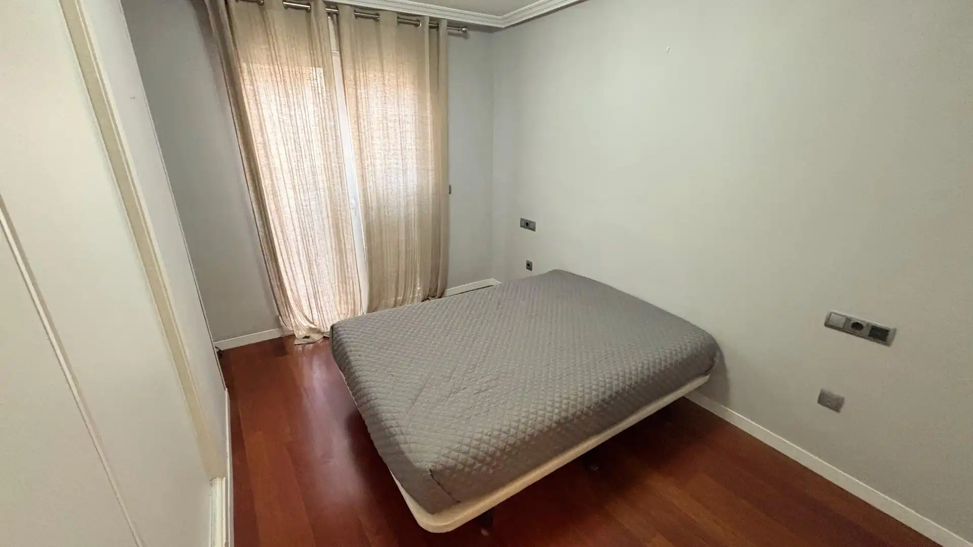 Dormitori de Pis en venda en Alicante / Alacant amb Aire condicionat, Parquet i Traster