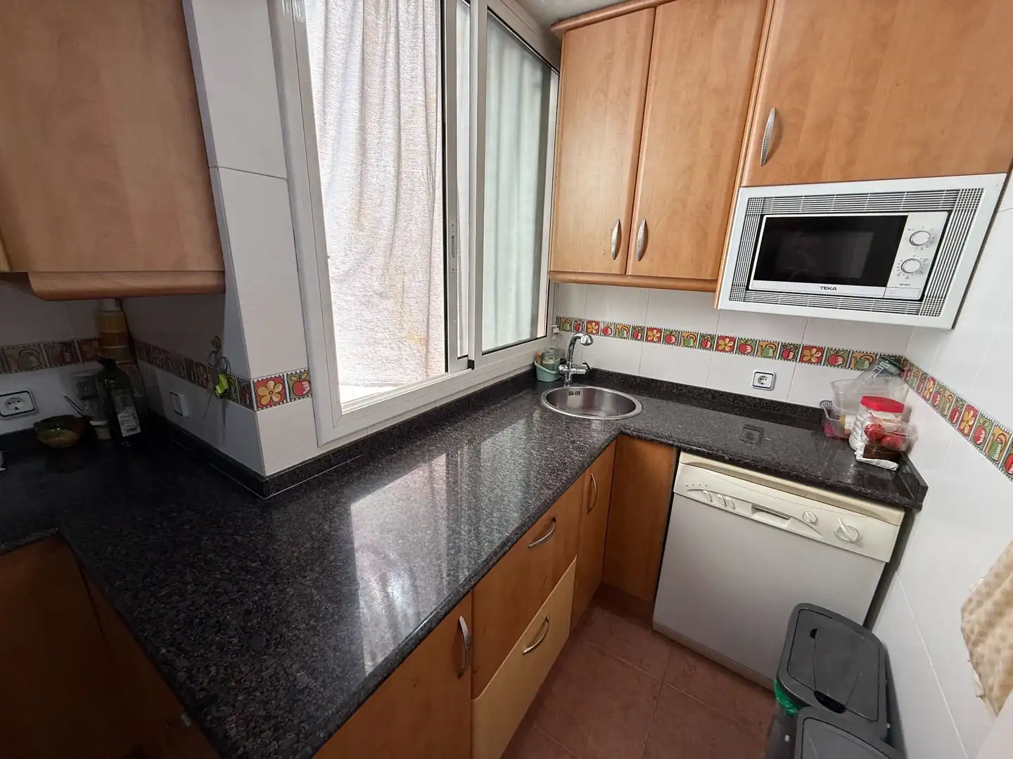Kitchen of Flat for sale in Santa Coloma de Gramenet  with Air Conditioner, Heating and Terrace