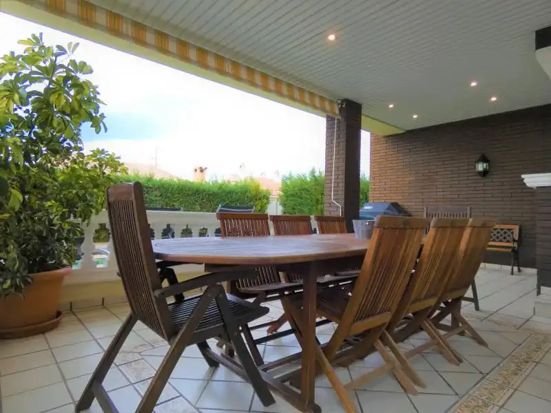 Casa amb piscina en venda a BERNAT DESCLOT, imagen 19