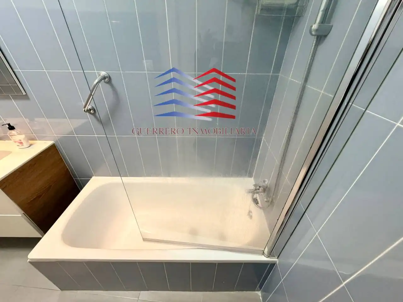 Bathroom of Flat for rent in O Carballiño    with Heating and Furnished
