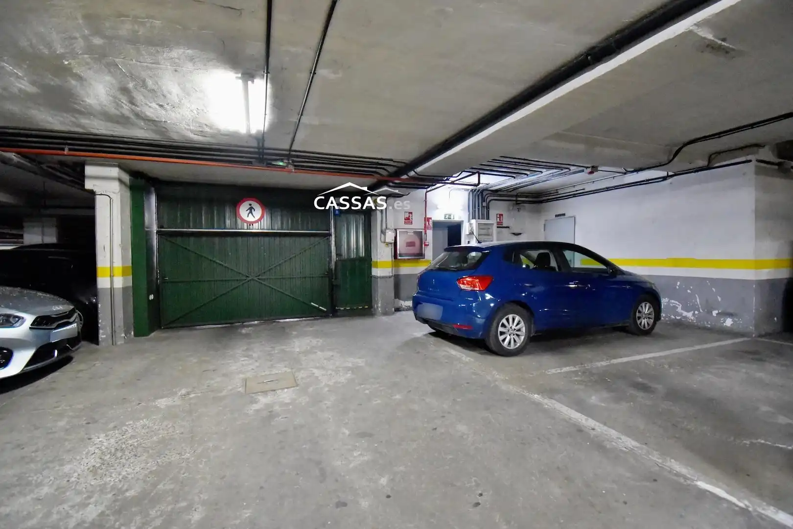 Parking de Piso en venta en Torrejón de Ardoz con Calefacción, Trastero y Piscina comunitaria