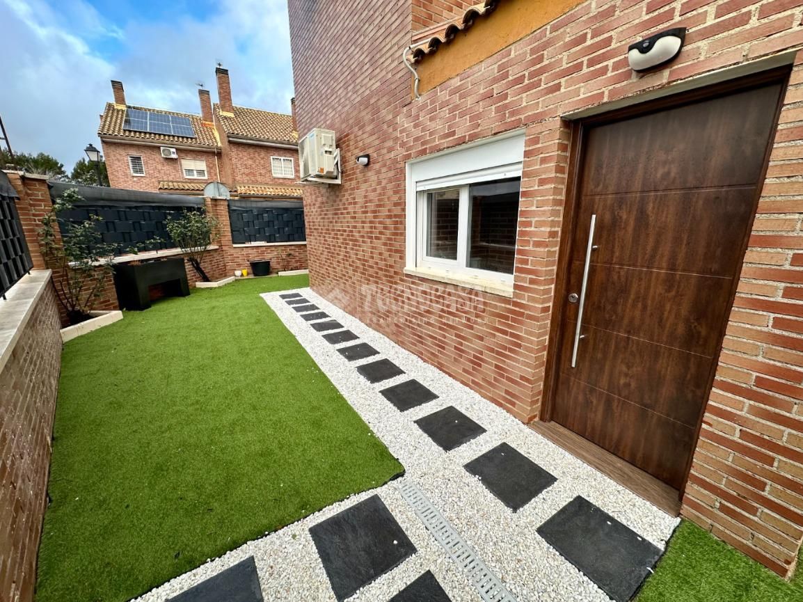 Garden of Single-family semi-detached for sale in Pioz  with Air Conditioner and Heating