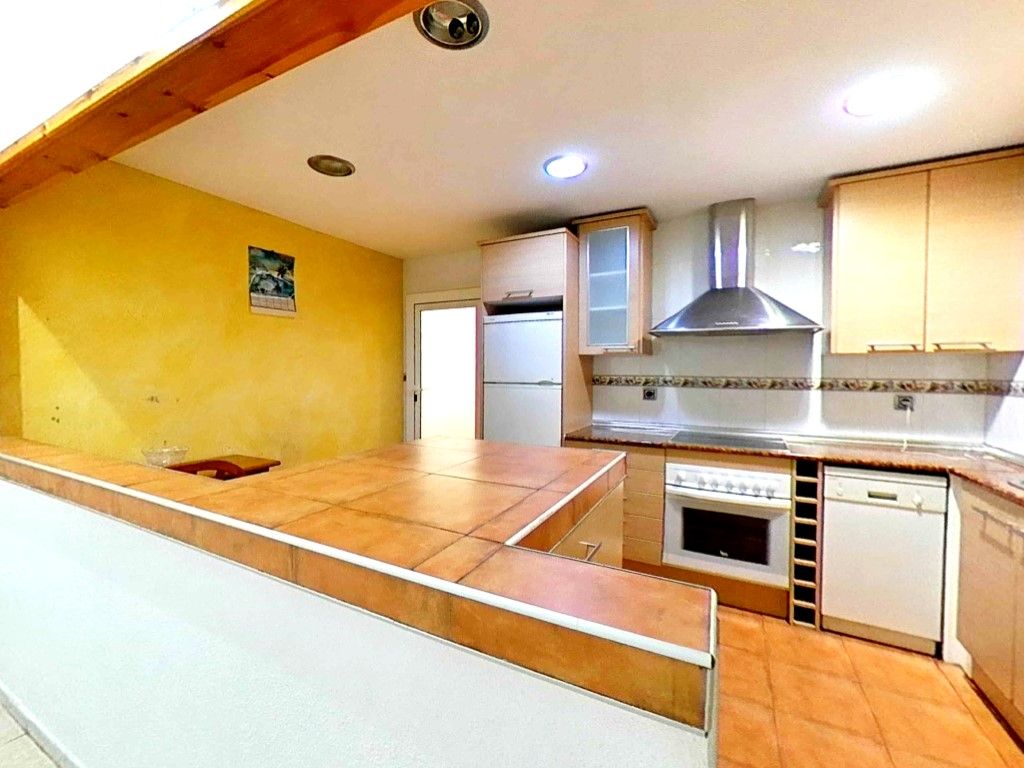 Kitchen of Flat for sale in Vilafranca del Penedès  with Air Conditioner