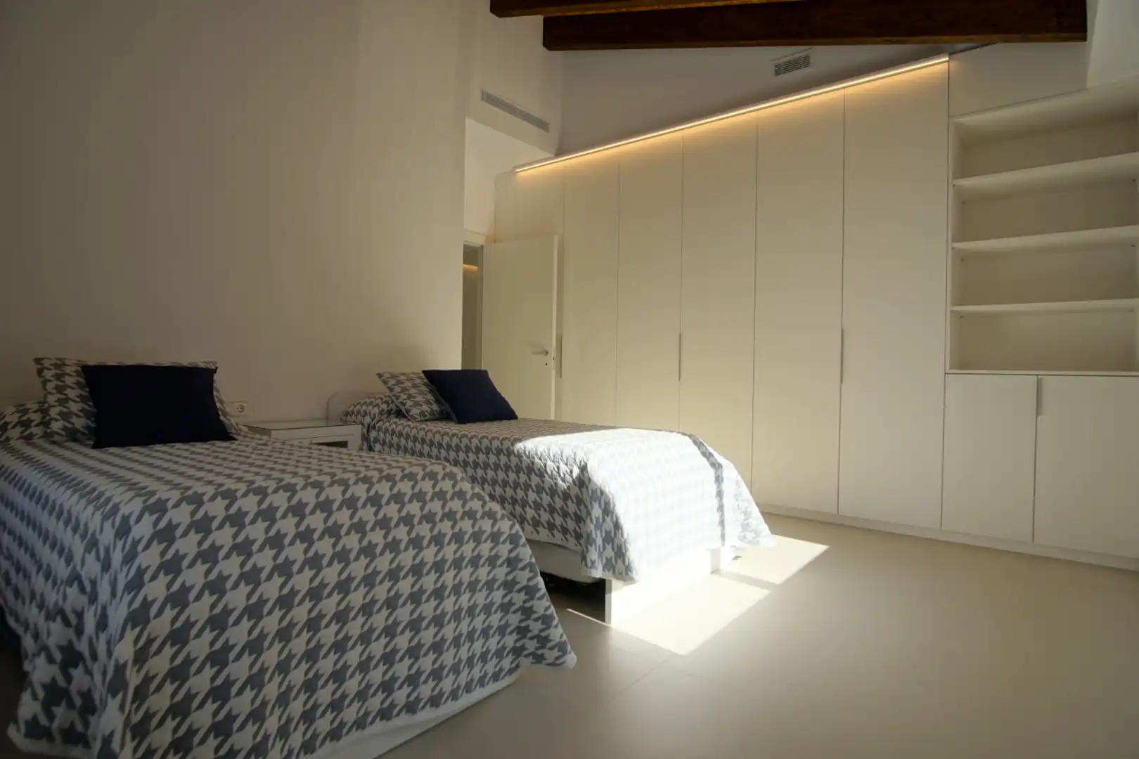 Schlafzimmer von Haus oder Chalet zur Miete in Dénia mit Klimaanlage, Heizung und Privatgarten