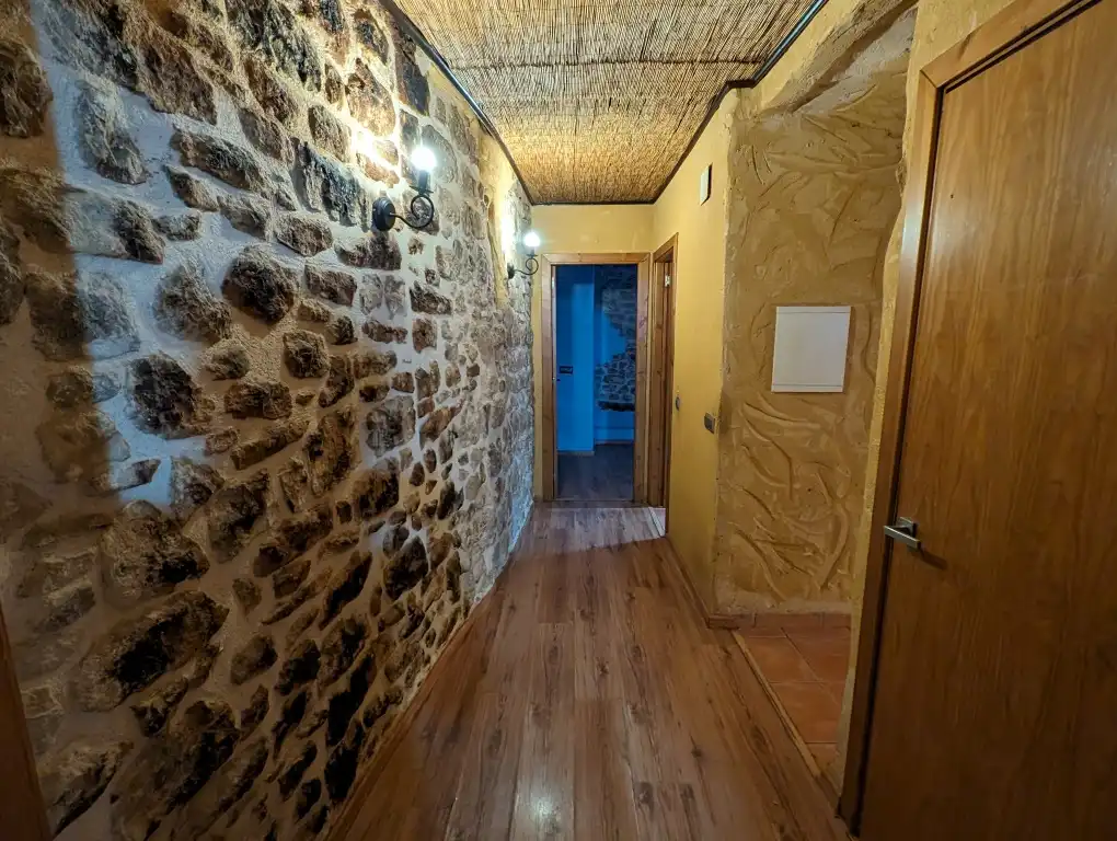 Houses for sale in Cretas  with Terrace, Storage room and Balcony