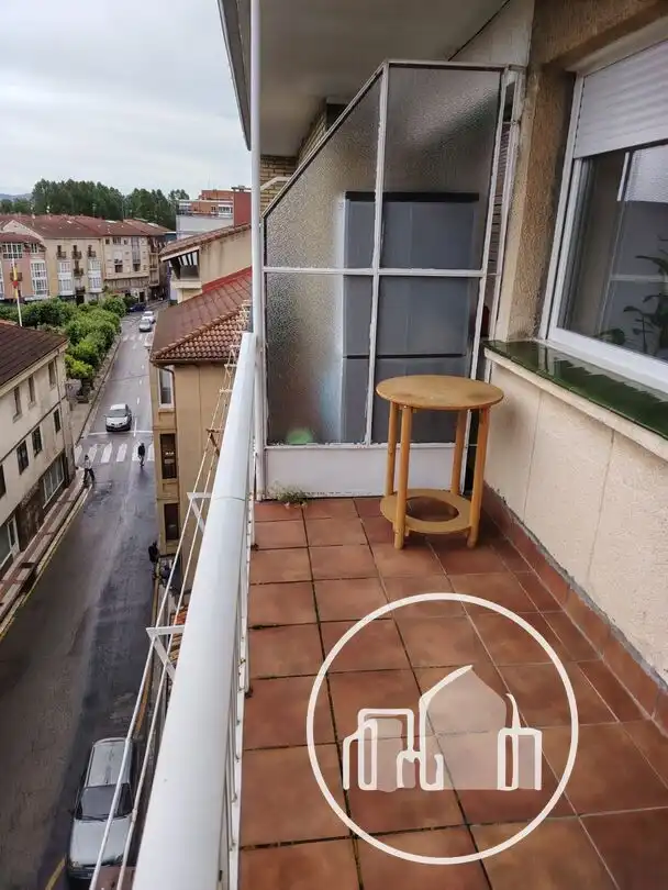 Terrassa de Pis de lloguer en Villarcayo de Merindad de Castilla la Vieja amb Calefacció i Terrassa