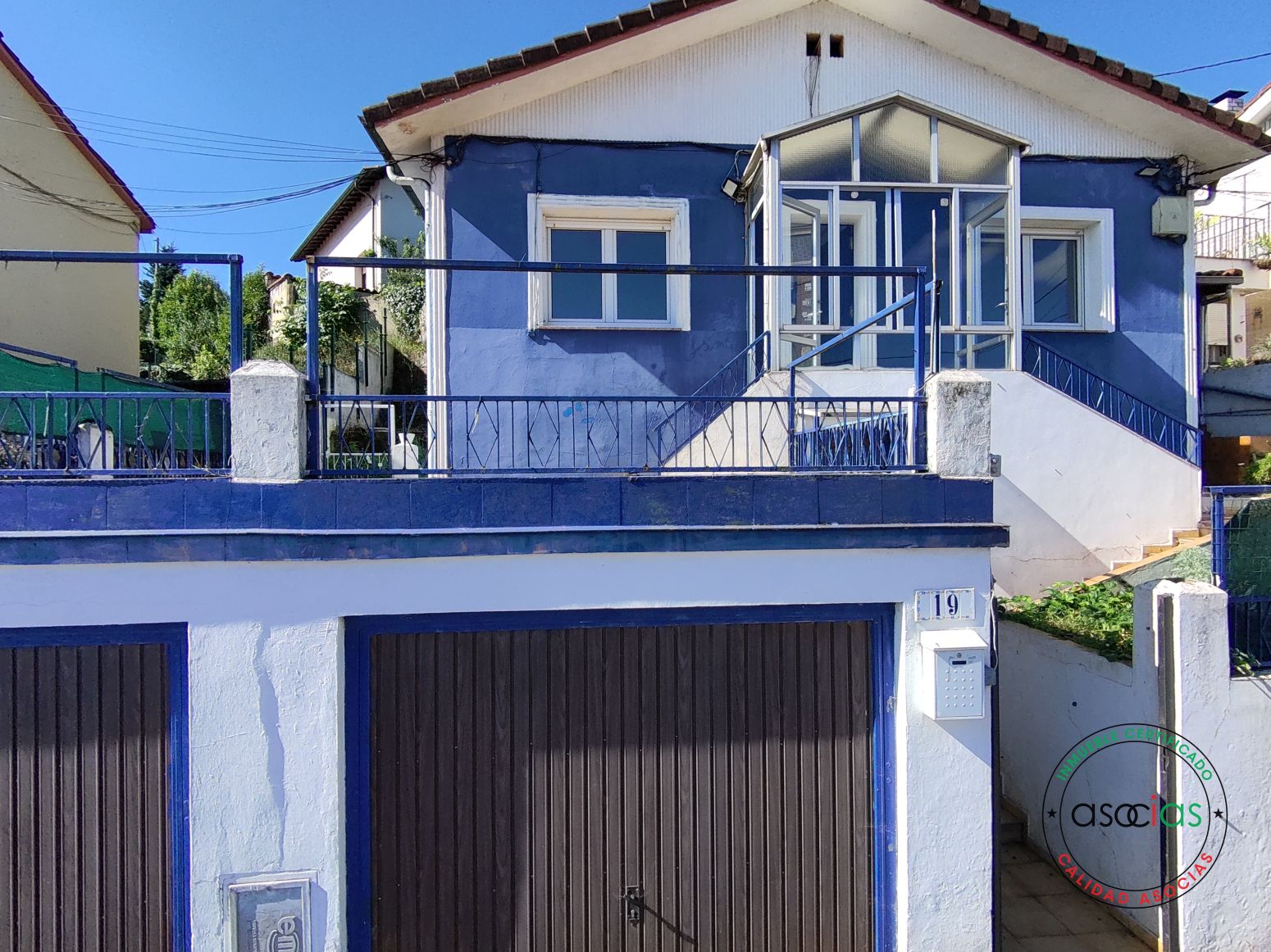 Vista exterior de Casa o xalet en venda en Gijón  amb Calefacció, Jardí privat i Terrassa