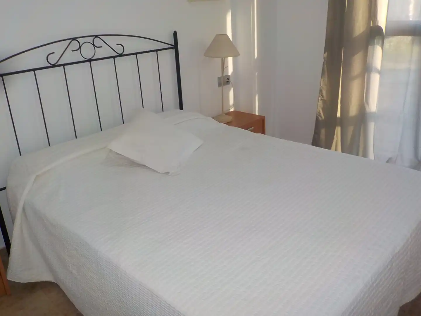 Habitación de Piso en venta en Valencia con Aire acondicionado, Amueblado y Horno