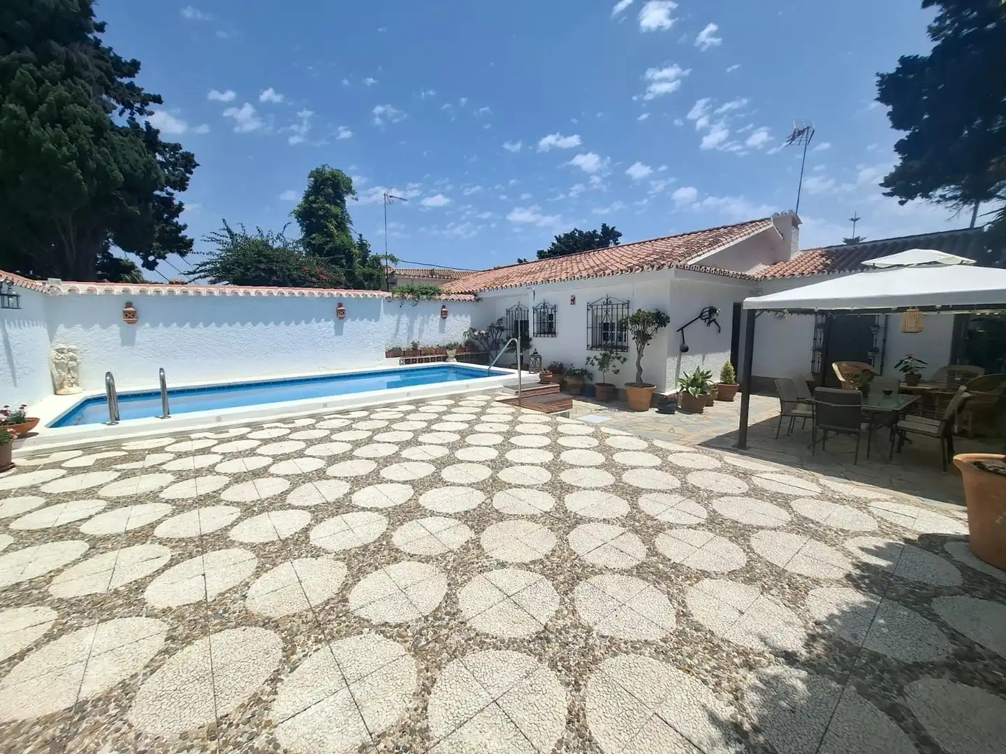 Exterior view of Houses for sale in Málaga  with Air Conditioner, Private garden and Swimming Pool