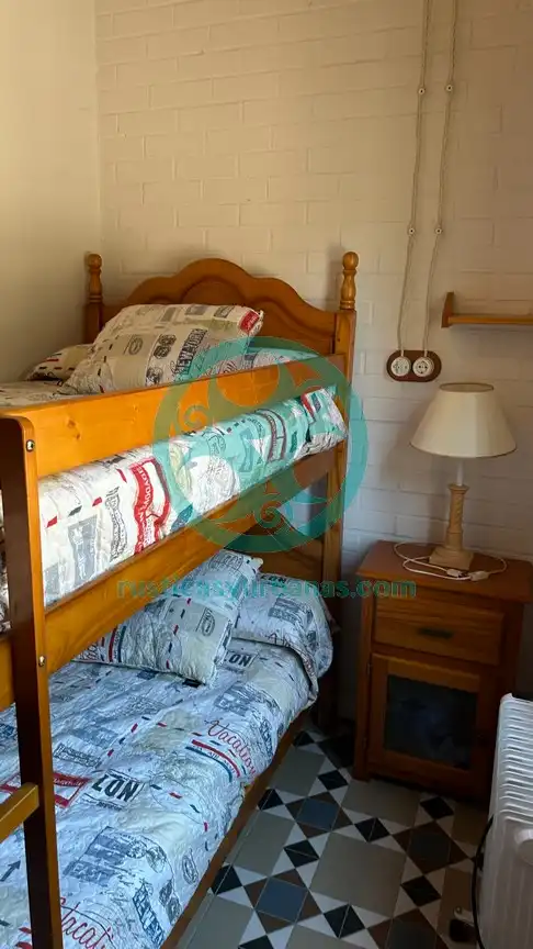 Schlafzimmer von Country house zur Miete in Cáceres mit Schwimmbad, Möbliert und Ofen
