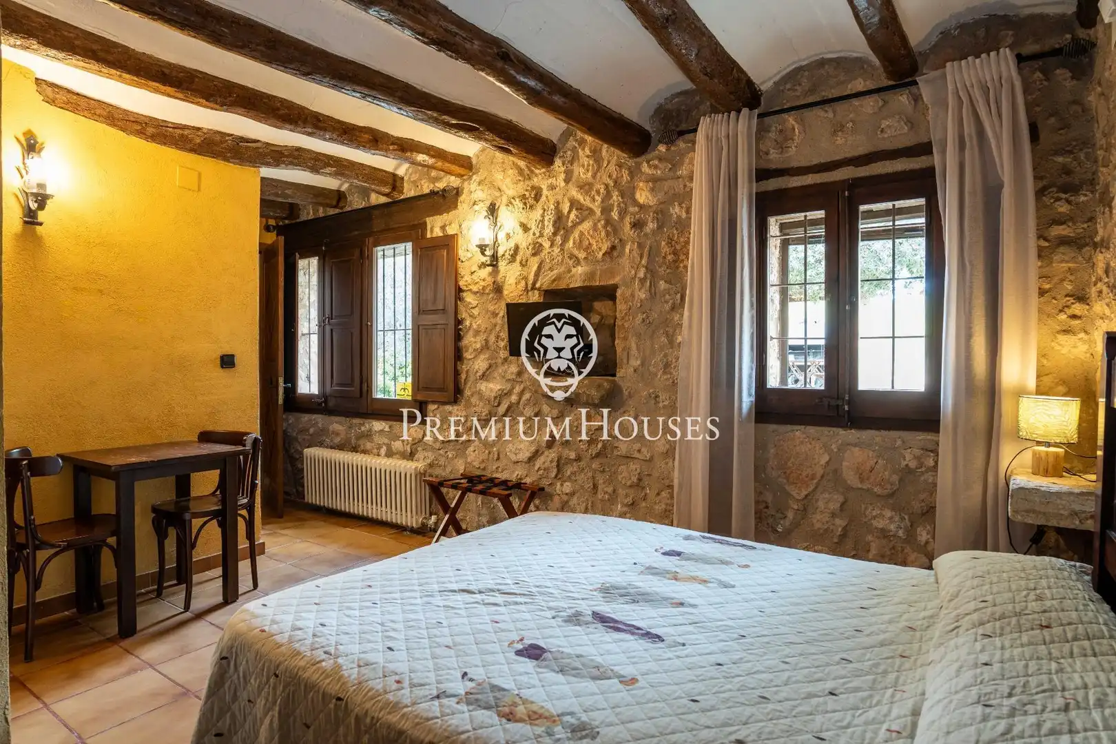 Habitación de Finca rústica en venta en Montblanc con Calefacción, Jardín privado y Terraza