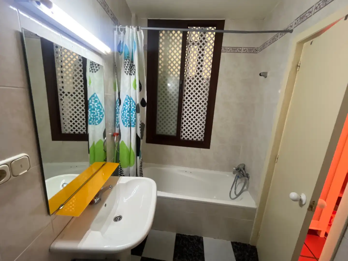 Study for rent in Calle Capuchinas, 8, Centro - Sagrario