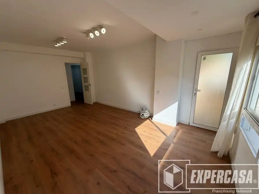 Sala d'estar de Pis en venda en Llíria amb Aire condicionat i Parquet
