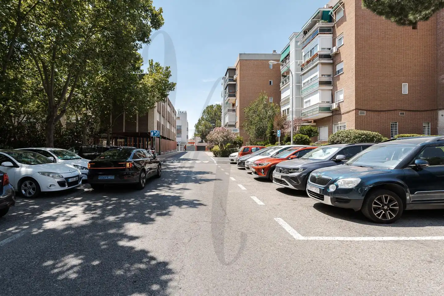 Flat for sale in Carril Del Conde, Canillas